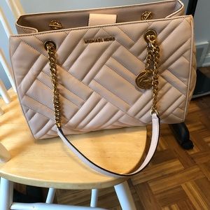 New Michael Kors Purse